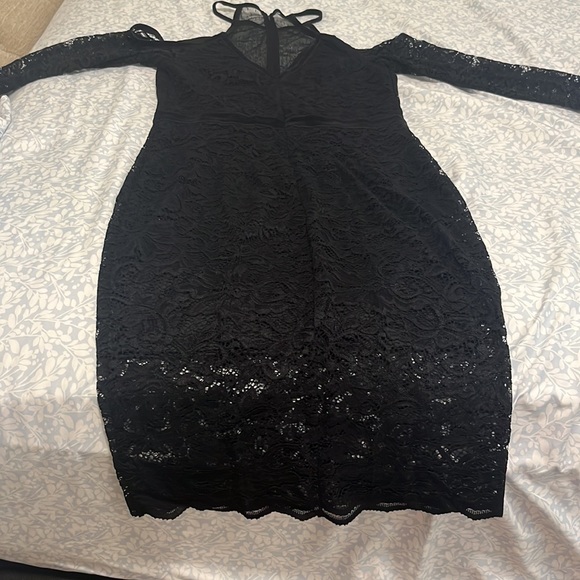 Black long sleeve dress - Picture 2 of 5